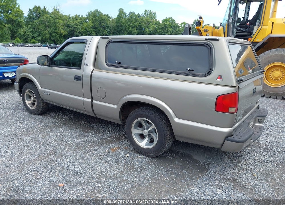 2003 CHEVROLET S-10 LS VIN: 1GCCS14H938218912