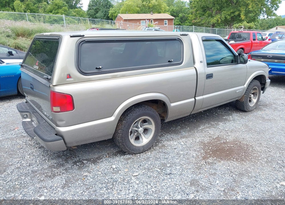 2003 CHEVROLET S-10 LS VIN: 1GCCS14H938218912