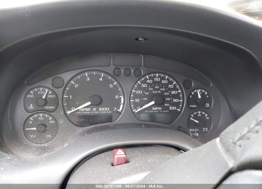 2003 CHEVROLET S-10 LS VIN: 1GCCS14H938218912