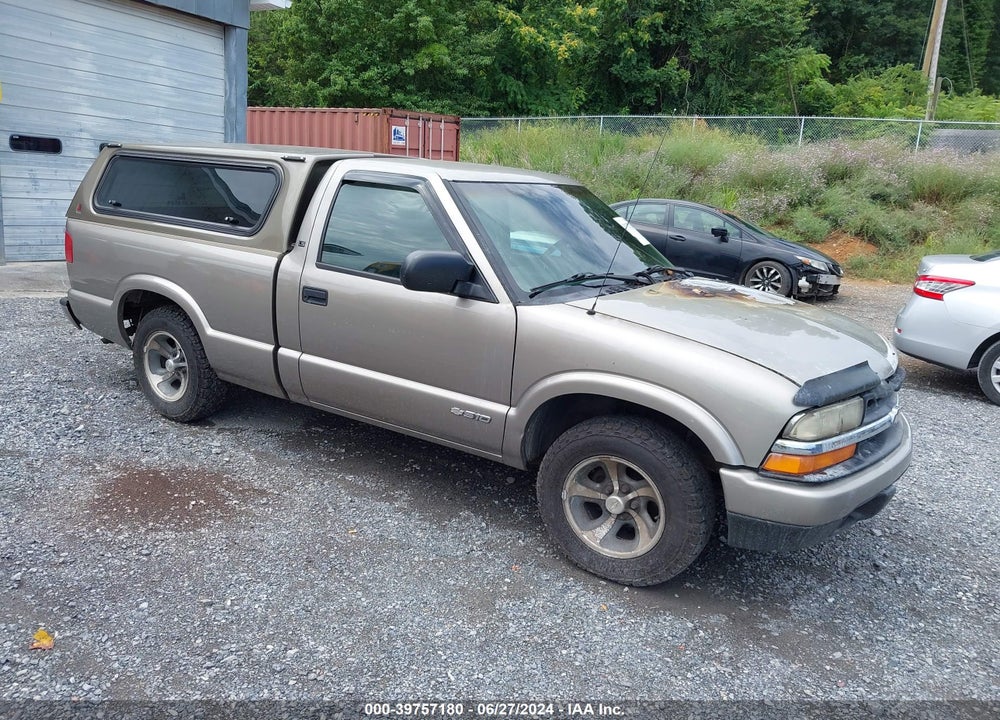2003 CHEVROLET S-10 LS VIN: 1GCCS14H938218912