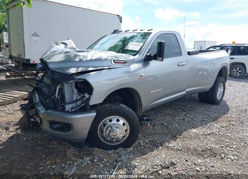 2022 RAM 3500 BIG HORN REGULAR CAB 4X4 8' BOX VIN: 3C63RRBL0NG245907