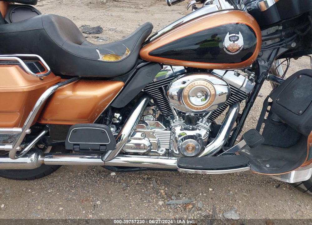 2008 HARLEY-DAVIDSON FLHTCUI 105TH ANNIVERSARY EDITION VIN: 1HD1FC44X8Y625194