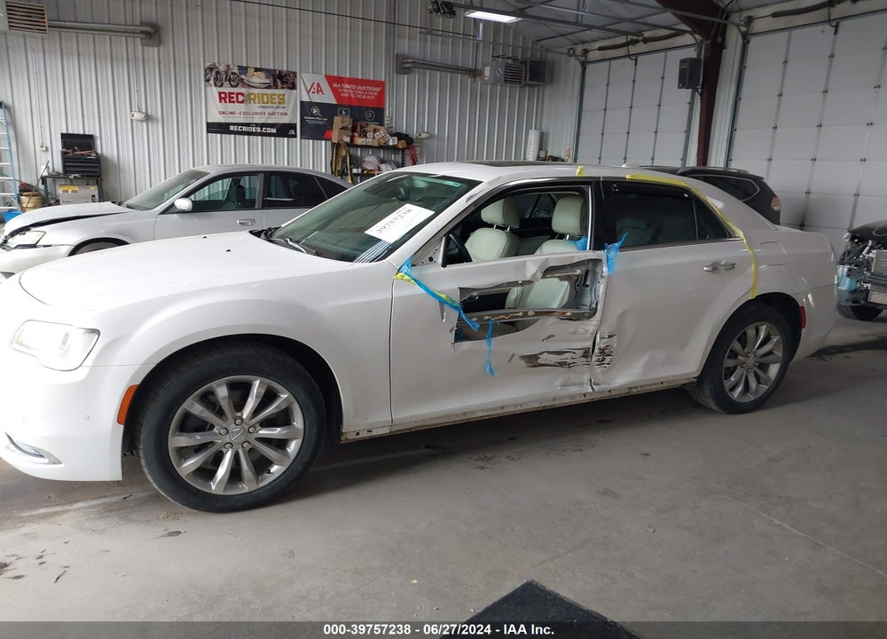 2015 CHRYSLER 300C AWD VIN: 2C3CCAKG5FH803433