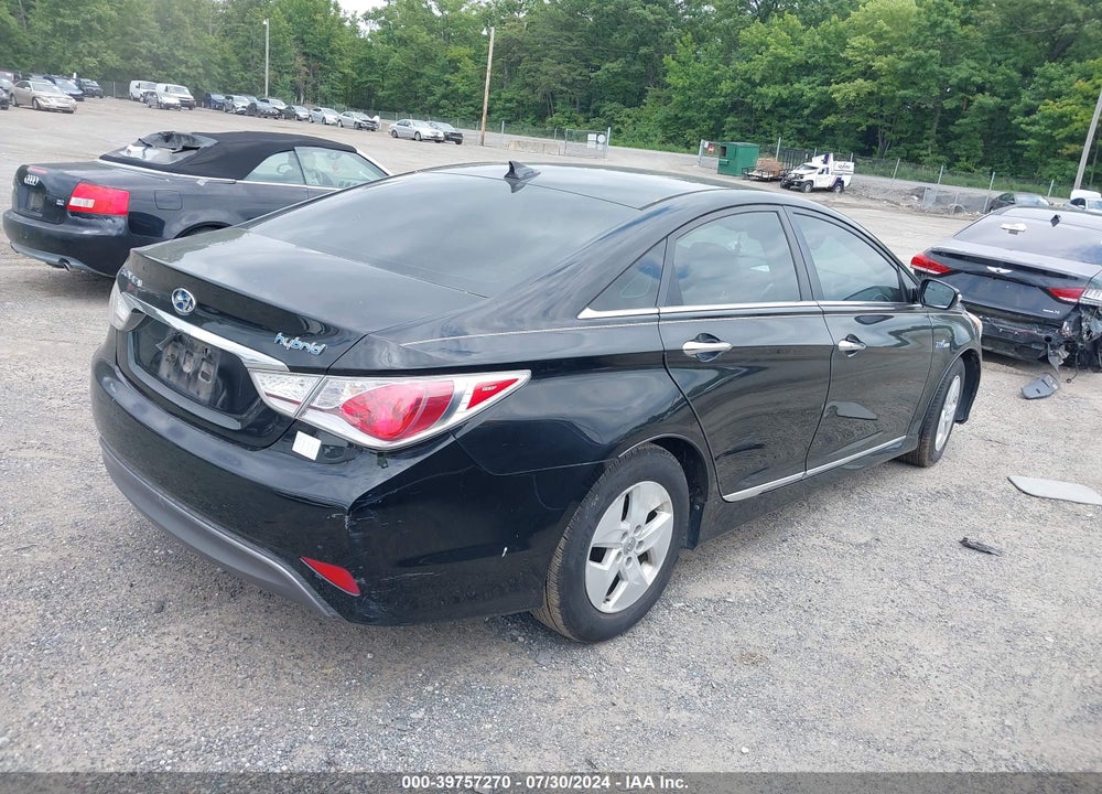 2012 HYUNDAI SONATA HYBRID VIN: KMHEC4A48CA021677