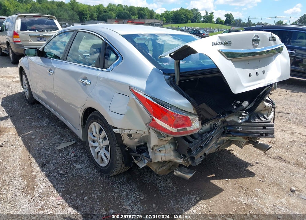 2015 NISSAN ALTIMA 2.5/2.5 S/2.5 SL/2.5 SV VIN: 1N4AL3AP4FN321095