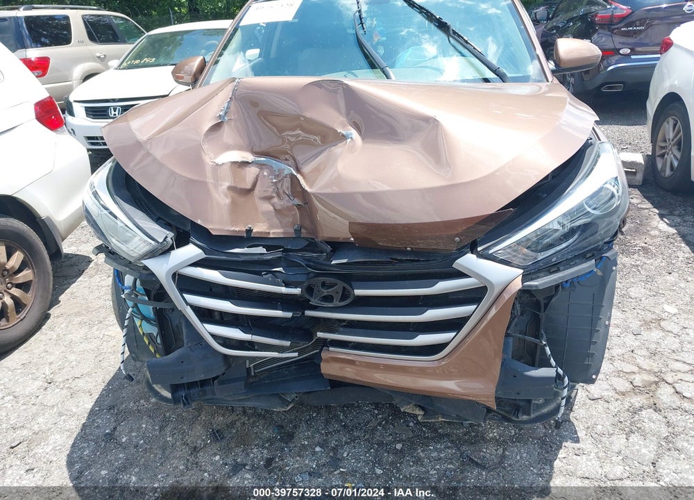 2017 HYUNDAI TUCSON SE VIN: KM8J3CA48HU381482