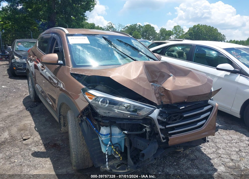 2017 HYUNDAI TUCSON SE VIN: KM8J3CA48HU381482