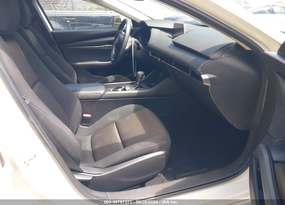 2019 MAZDA 3 VIN: JM1BPABLXK1123707