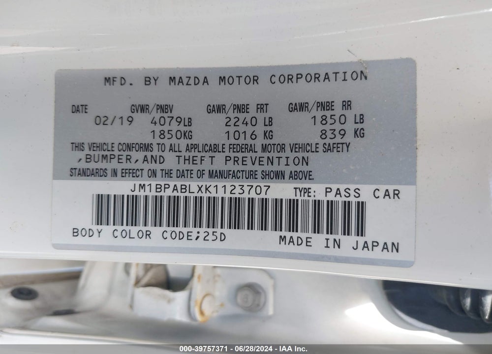 2019 MAZDA 3 VIN: JM1BPABLXK1123707