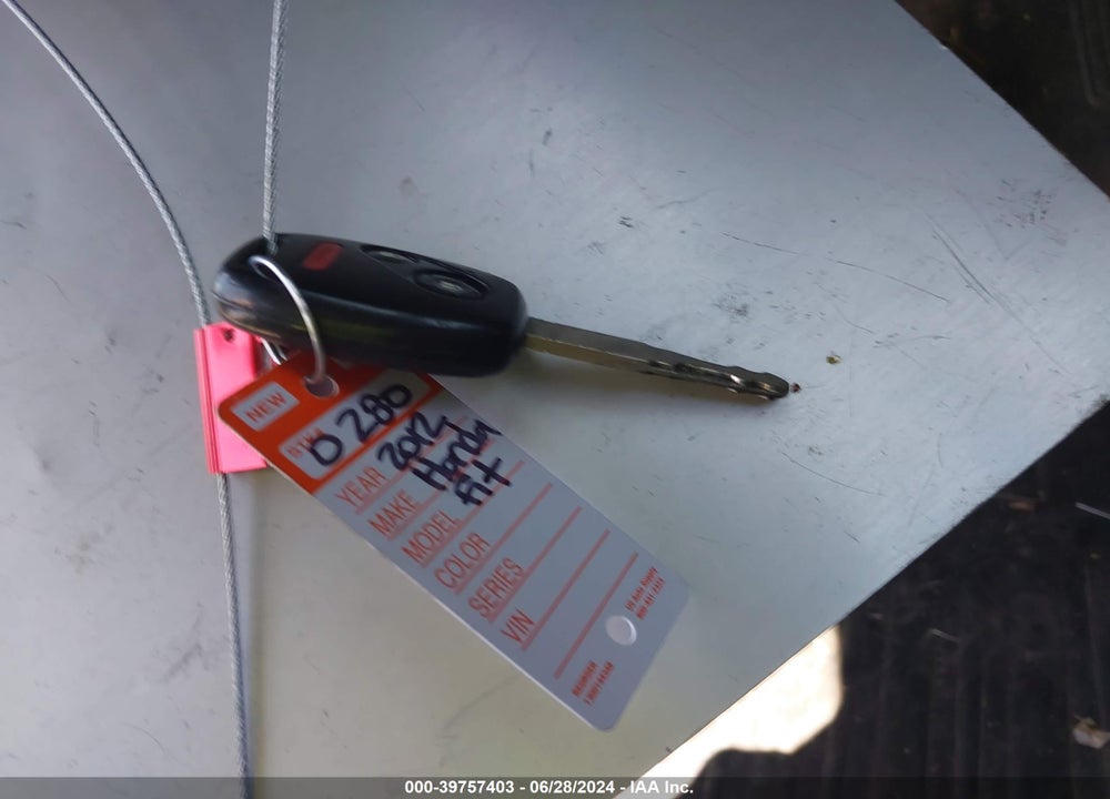 2012 HONDA FIT SPORT VIN: JHMGE8H5XCC002970
