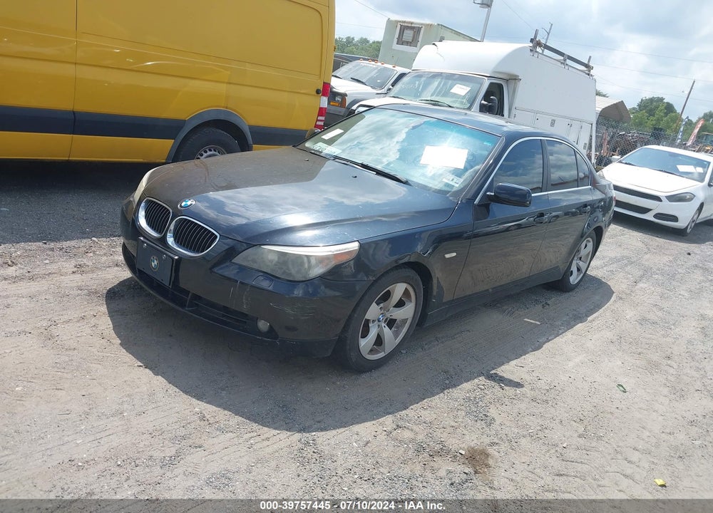 2007 BMW 525I VIN: WBANE535X7CW63822