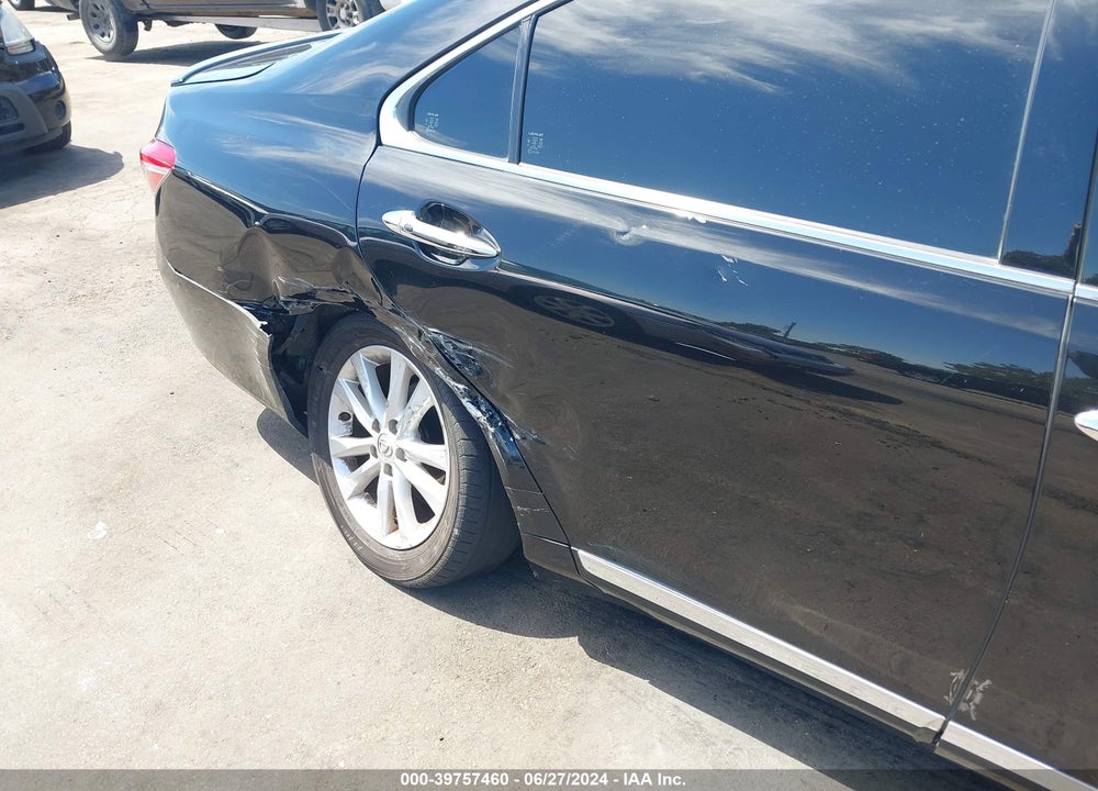2011 LEXUS ES 350 VIN: JTHBK1EG6B2448201