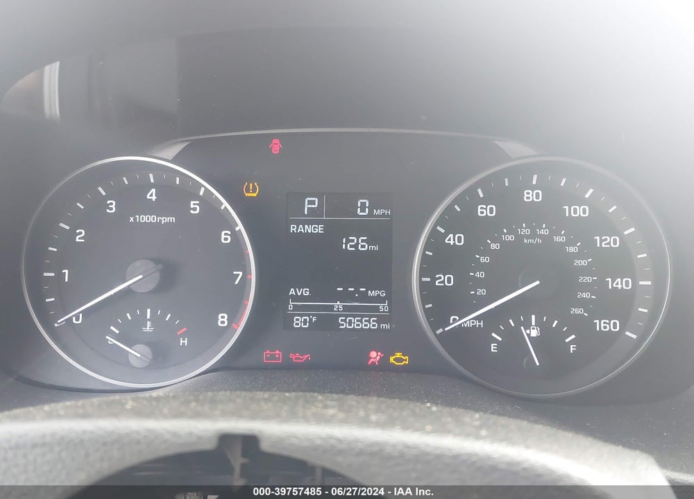 2018 HYUNDAI ELANTRA SE VIN: 5NPD74LF5JH401858