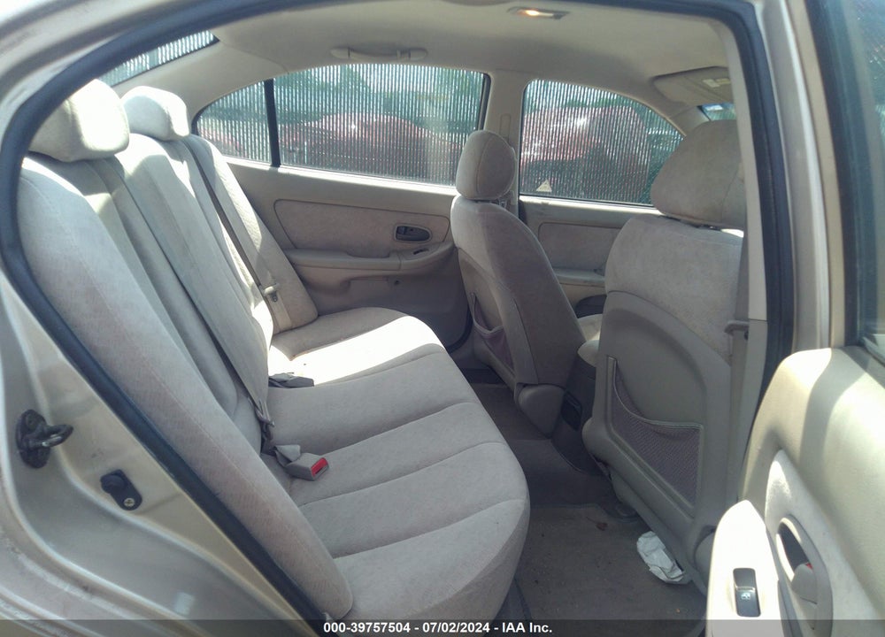 2005 HYUNDAI ELANTRA GLS/GT VIN: KMHDN46D25U952658
