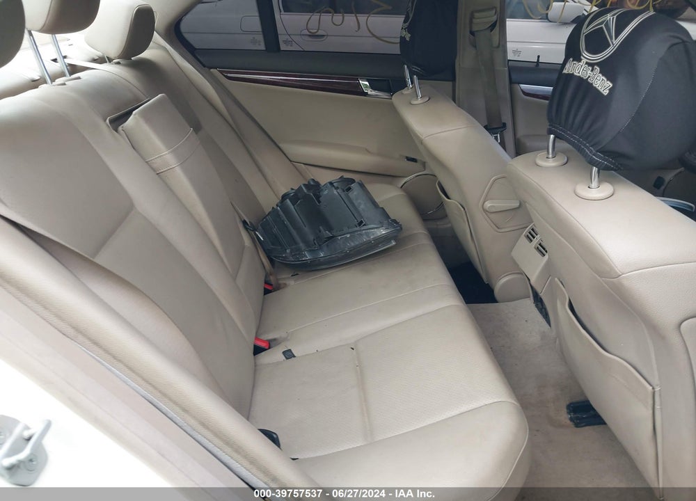 2011 MERCEDES-BENZ C 300 LUXURY 4MATIC/SPORT 4MATIC VIN: WDDGF8BB4BR148828