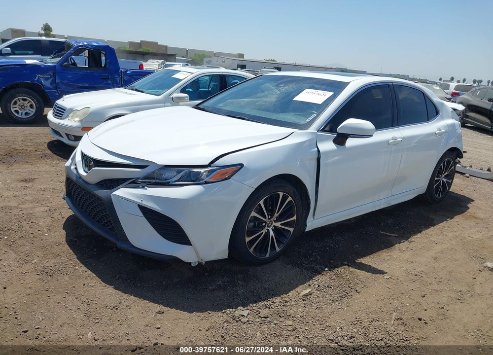 2018 TOYOTA CAMRY SE VIN: JTNB11HK5J3000427