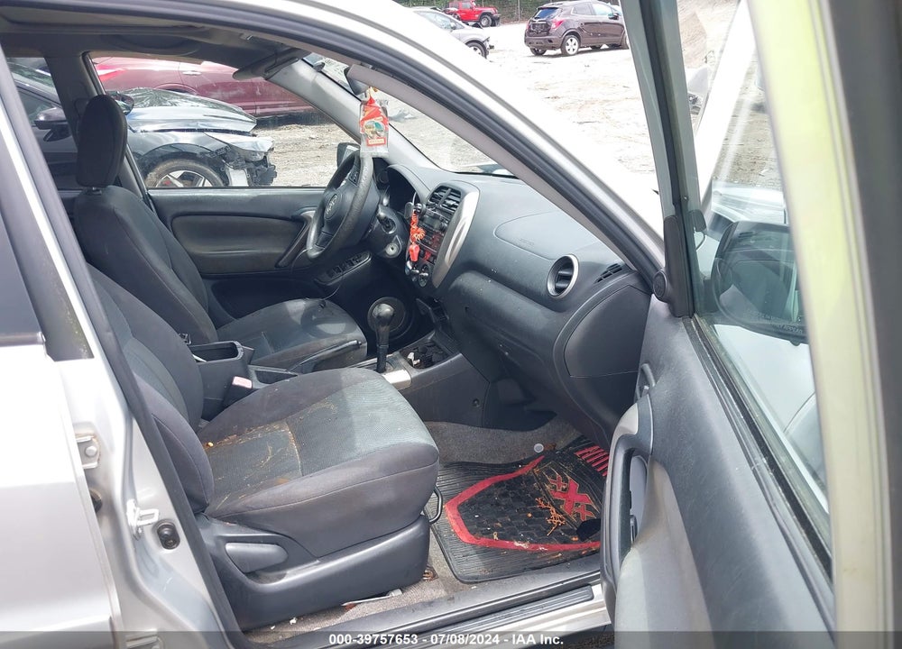 2004 TOYOTA RAV4 VIN: JTEGD20V440016150
