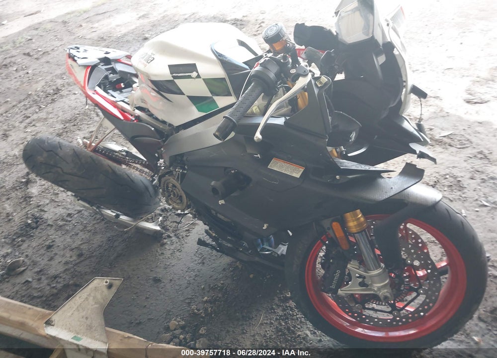 2024 APRILIA RS 660 EXTREMA VIN: ZD4KSUR09RS000470