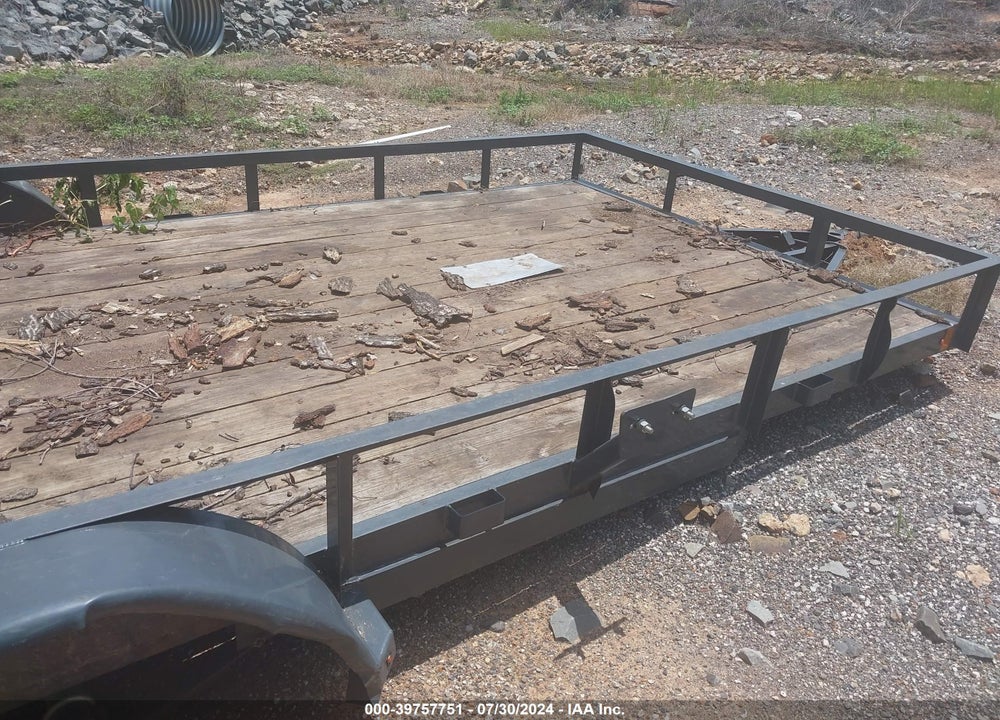 2022 LAMAR TRAILERS FLATBED TRAILER VIN: 5RVUC1825NP106582