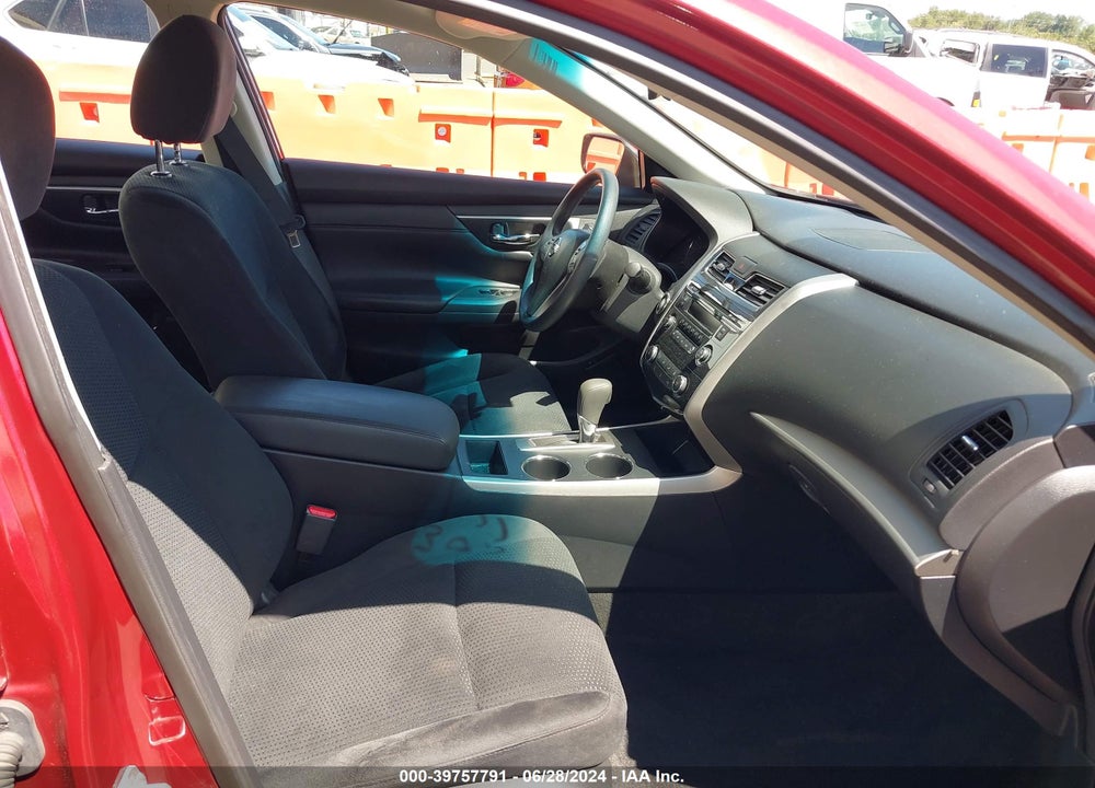 2015 NISSAN ALTIMA 2.5/2.5 S/2.5 SL/2.5 SV VIN: 1N4AL3AP1FN888364