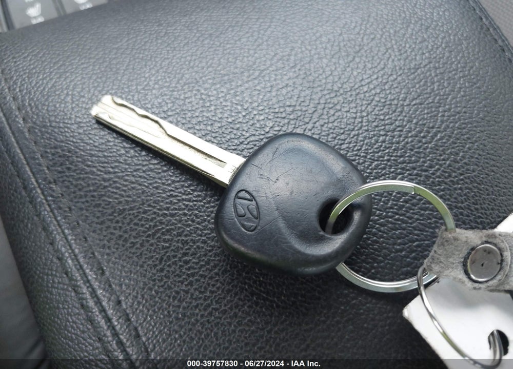 2014 HYUNDAI SONATA GLS VIN: 5NPEB4AC2EH906998