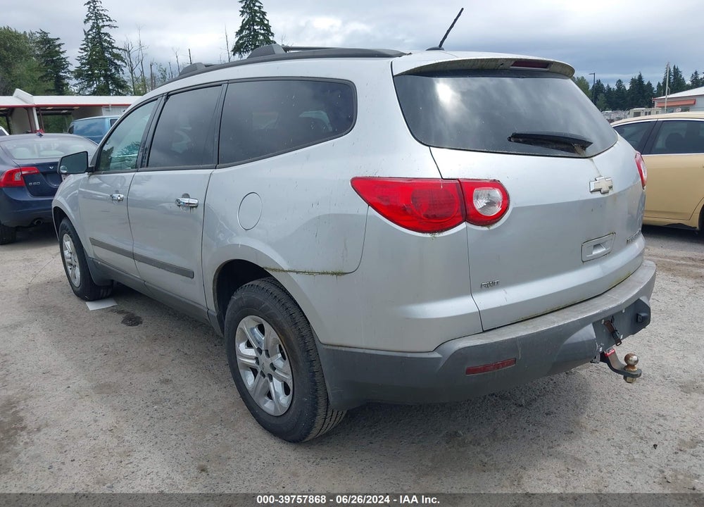 2011 CHEVROLET TRAVERSE LS VIN: 1GNKVFED5BJ210770
