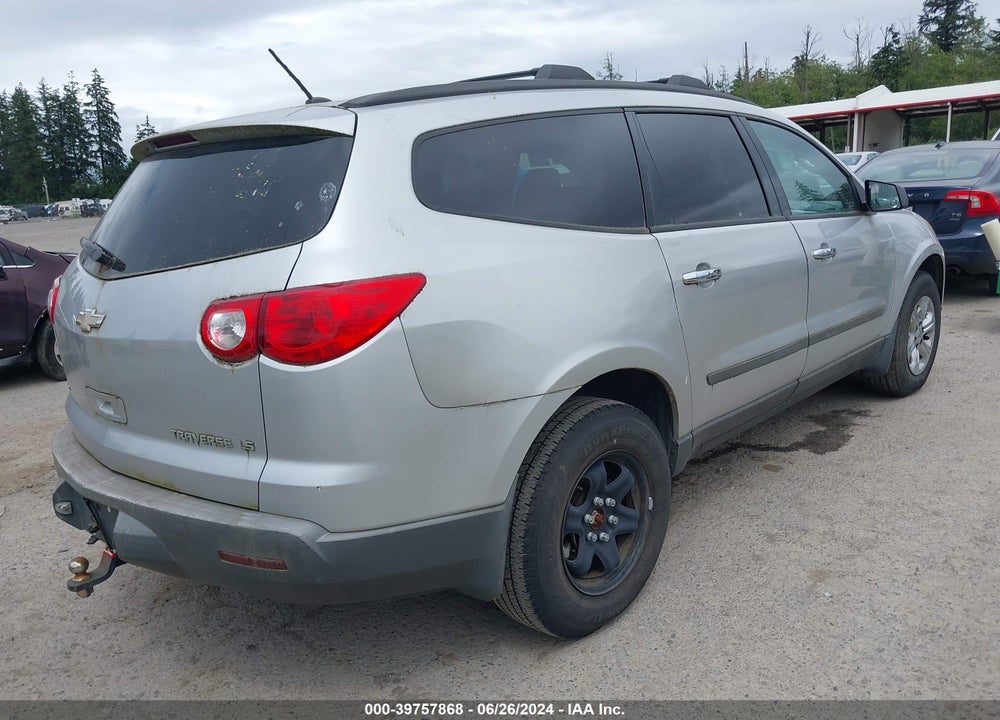 2011 CHEVROLET TRAVERSE LS VIN: 1GNKVFED5BJ210770