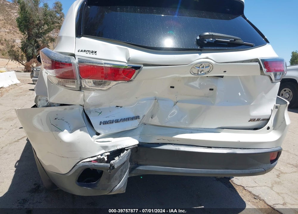 2016 TOYOTA HIGHLANDER XLE V6 VIN: 5TDJKRFH9GS272912