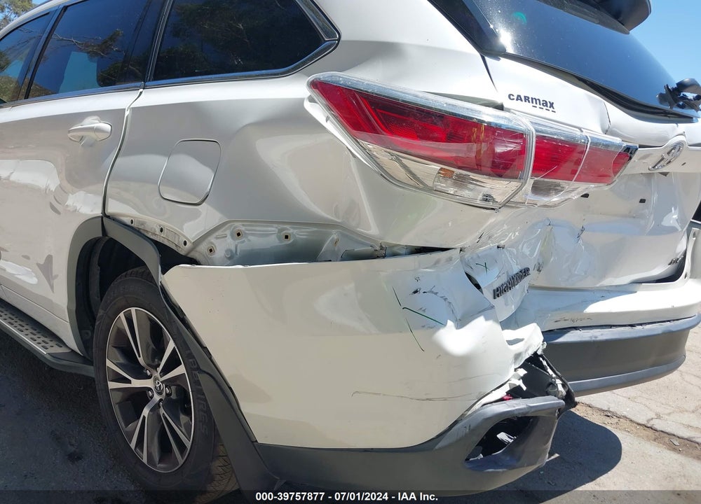 2016 TOYOTA HIGHLANDER XLE V6 VIN: 5TDJKRFH9GS272912