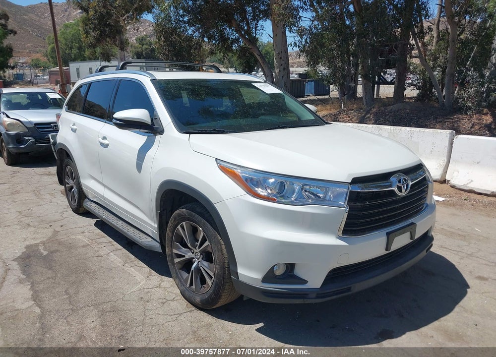 2016 TOYOTA HIGHLANDER XLE V6 VIN: 5TDJKRFH9GS272912