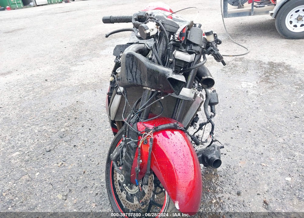 2012 KAWASAKI ZX1400 EC VIN: JKBZXNE1XCA003879