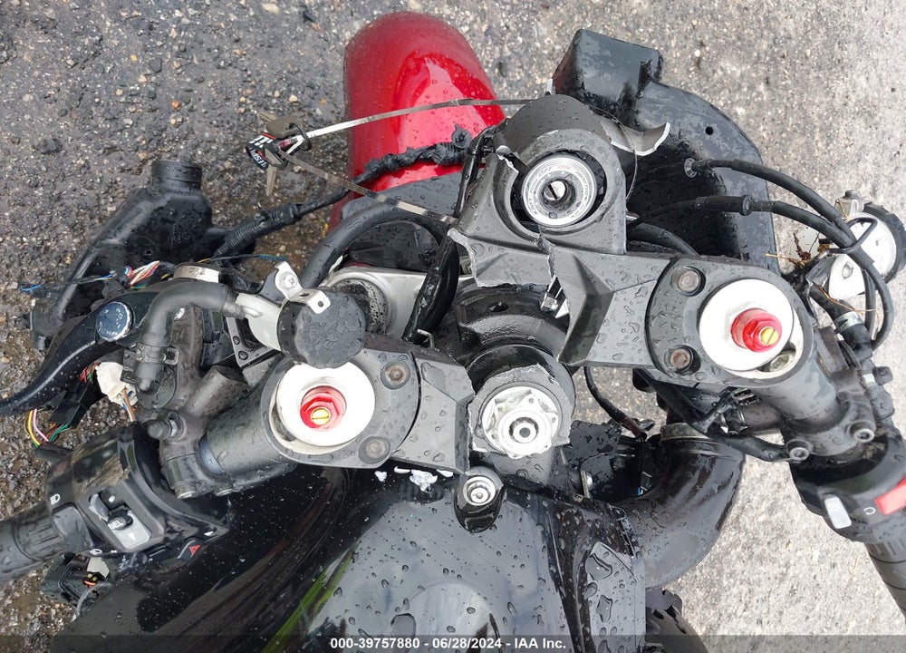 2012 KAWASAKI ZX1400 EC VIN: JKBZXNE1XCA003879