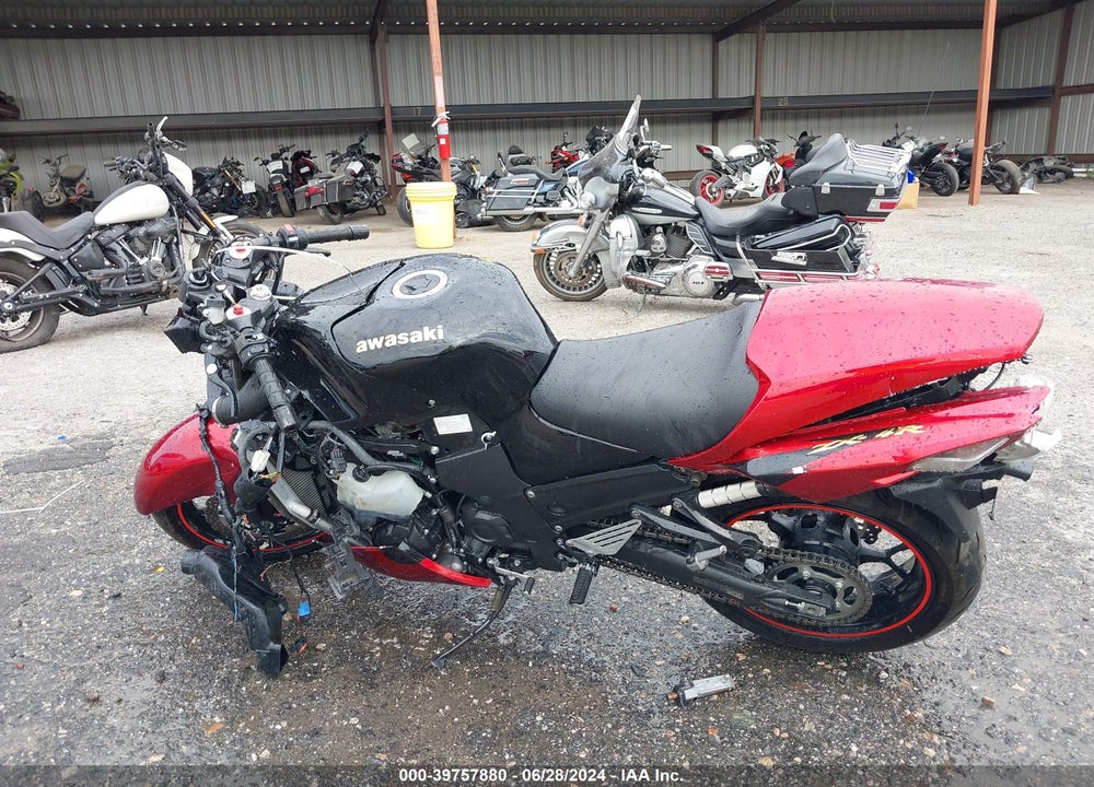 2012 KAWASAKI ZX1400 EC VIN: JKBZXNE1XCA003879