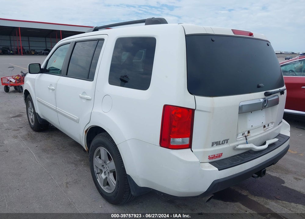 2010 HONDA PILOT EX-L VIN: 5FNYF4H65AB006462
