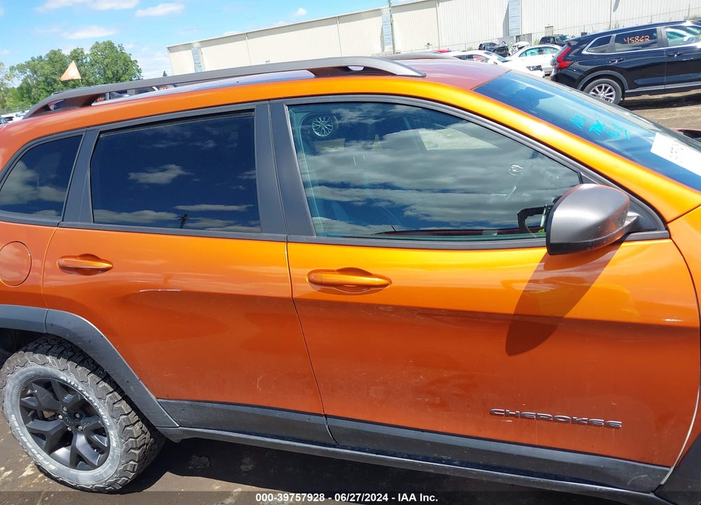 2015 JEEP CHEROKEE TRAILHAWK VIN: 1C4PJMBS7FW785673