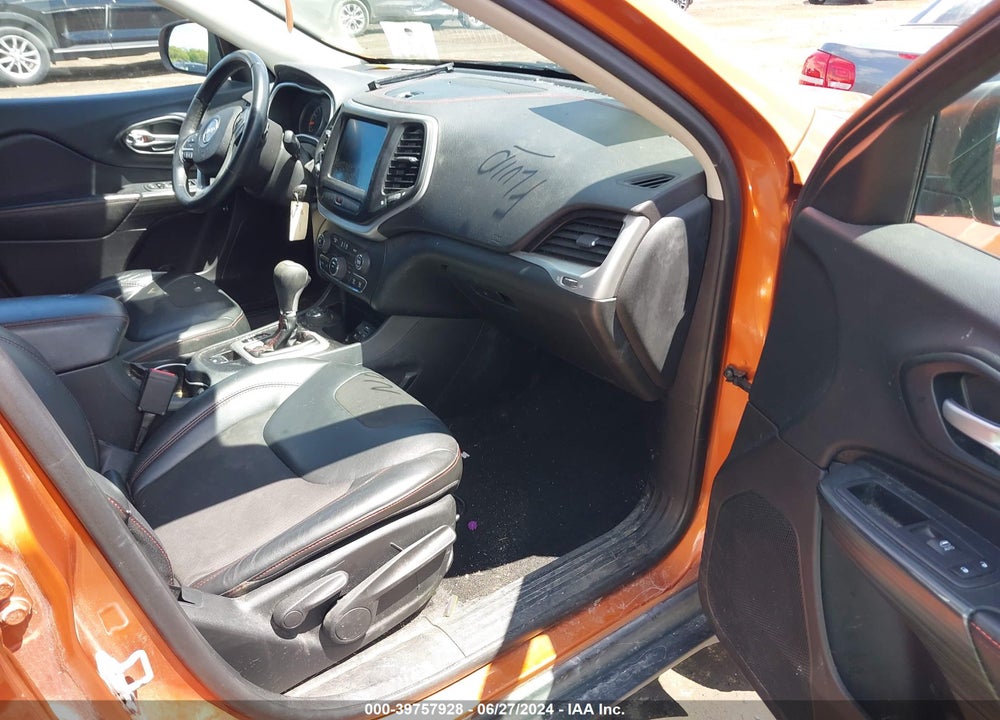 2015 JEEP CHEROKEE TRAILHAWK VIN: 1C4PJMBS7FW785673
