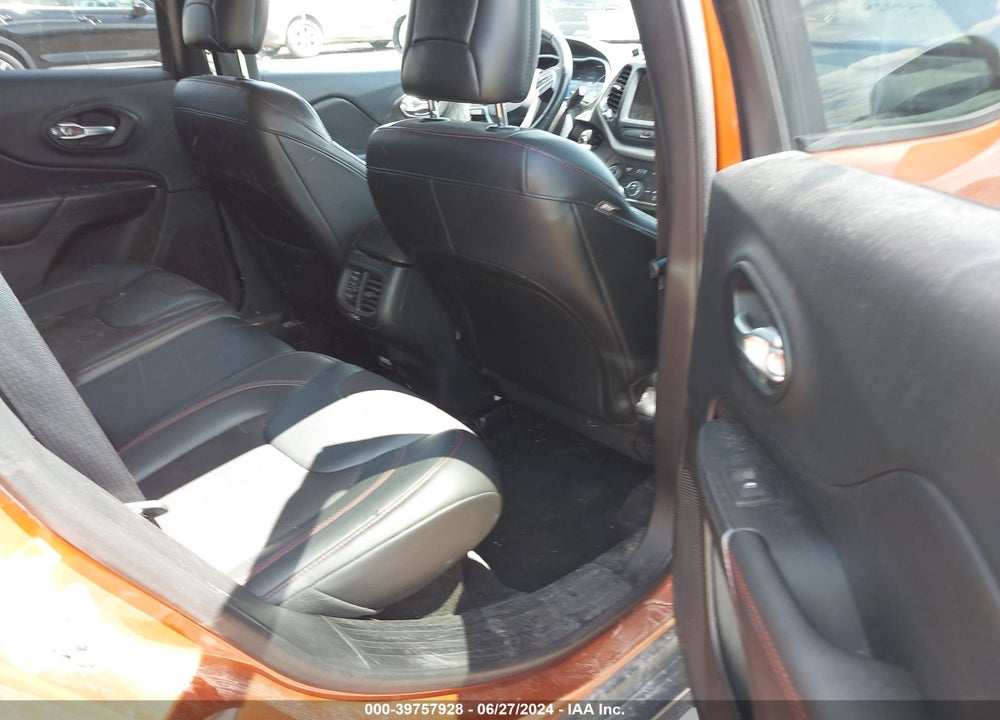 2015 JEEP CHEROKEE TRAILHAWK VIN: 1C4PJMBS7FW785673