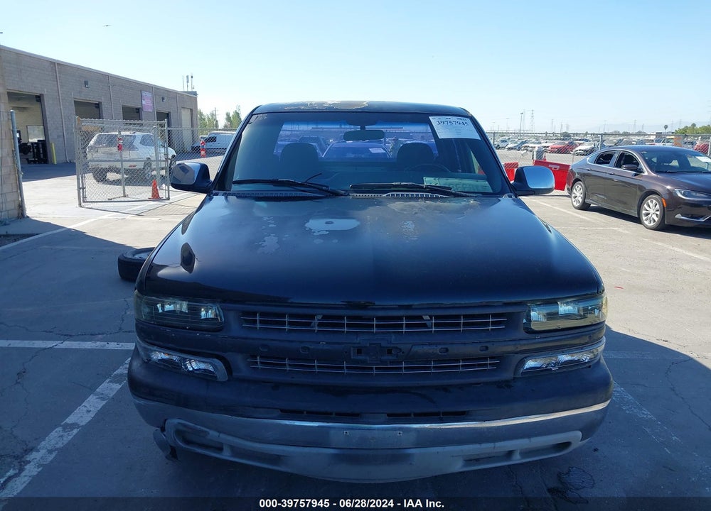 2000 CHEVROLET SILVERADO 1500 LS VIN: 2GCEC19V1Y1188044