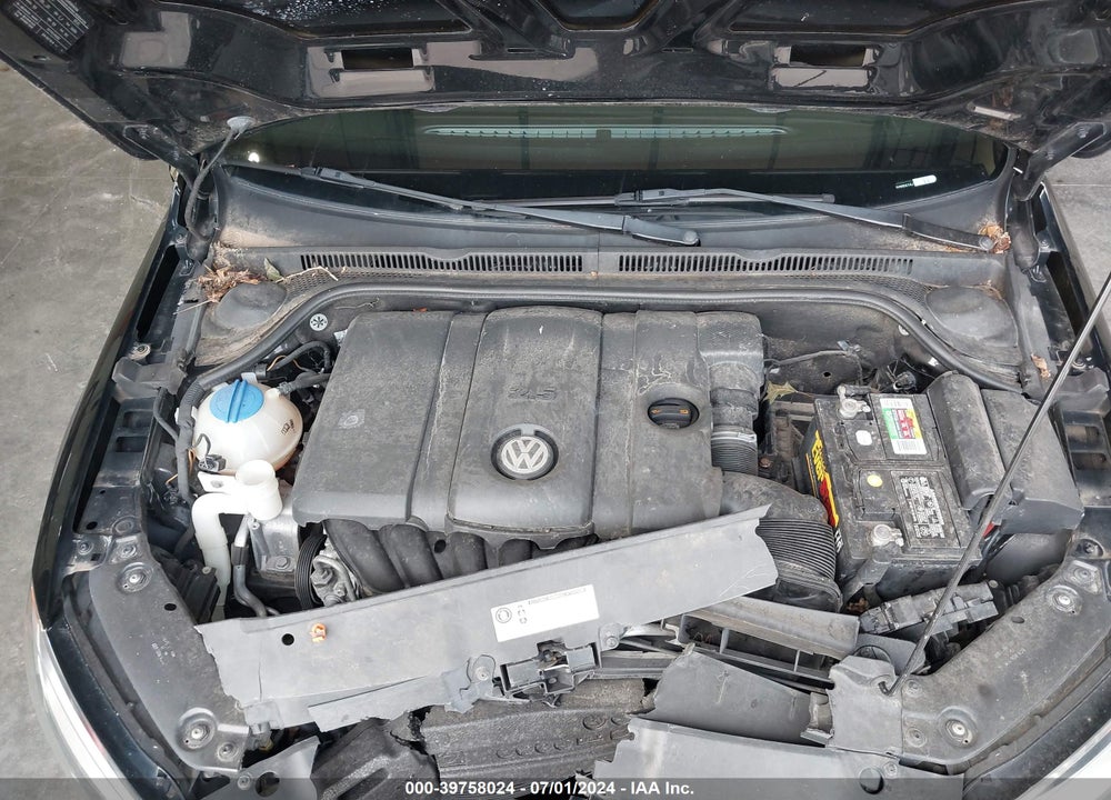 2011 VOLKSWAGEN JETTA 2.5L SE VIN: 3VWDX7AJ1BM367547