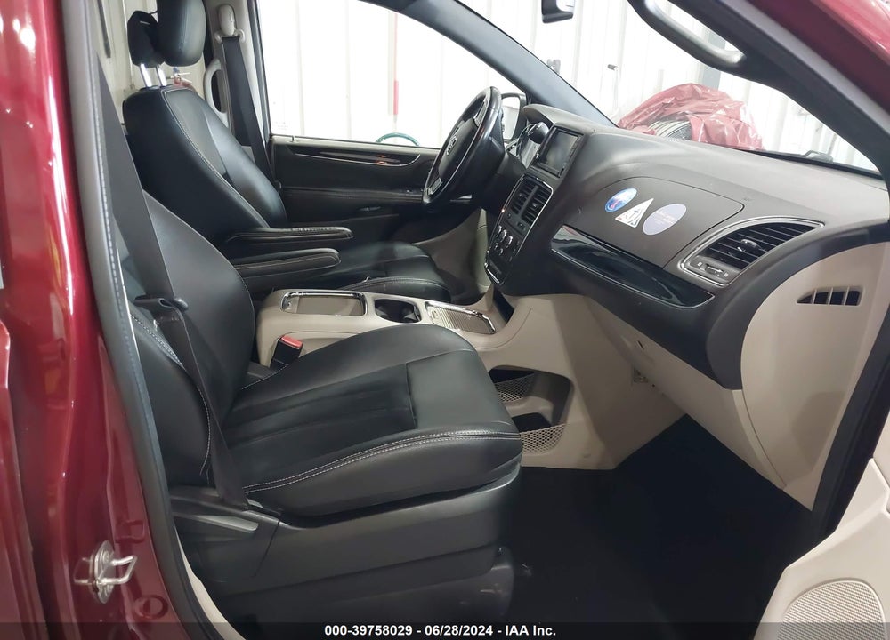 2017 DODGE GRAND CARAVAN SXT VIN: 2C4RDGCG0HR847986