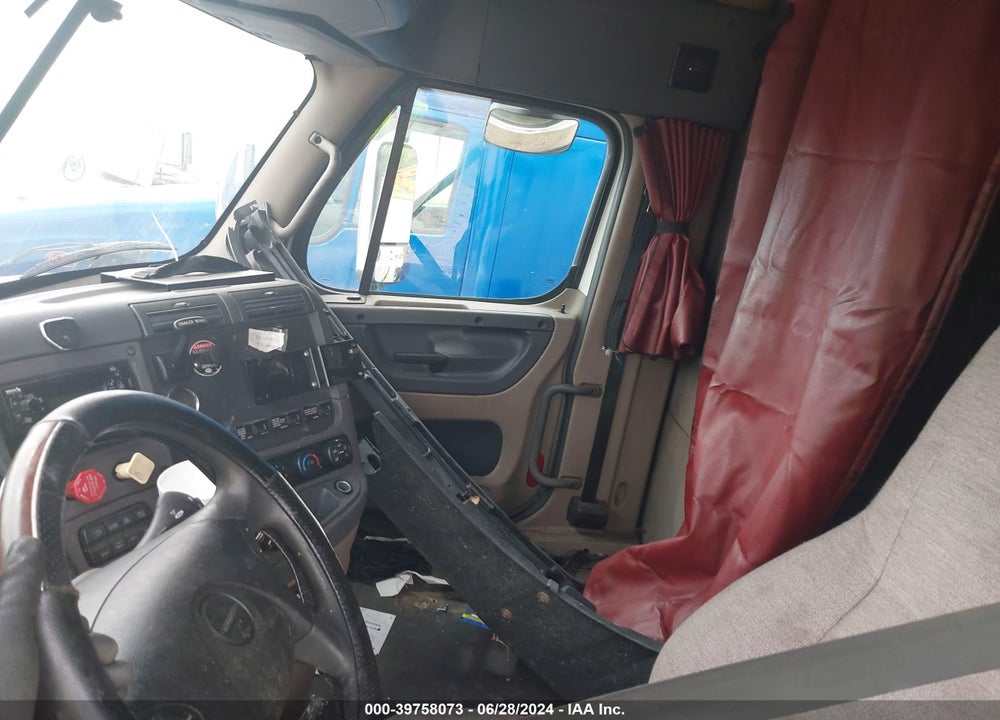2013 FREIGHTLINER CASCADIA 125 VIN: 1FUJGLDV2DSBT0648