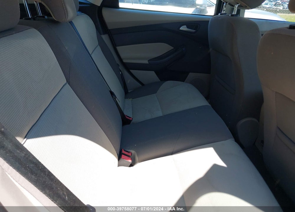 2014 FORD FOCUS SE VIN: 1FADP3K22EL333566