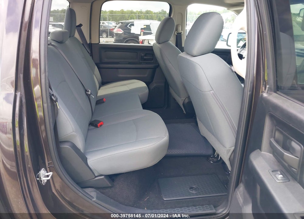 2017 RAM 1500 TRADESMAN 4X2 5'7 BOX VIN: 3C6RR6KT2HG642337
