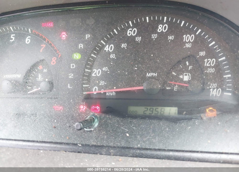 2004 TOYOTA CAMRY LE VIN: 4T1BE32K94U864744