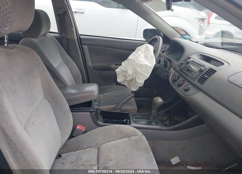 2004 TOYOTA CAMRY LE VIN: 4T1BE32K94U864744