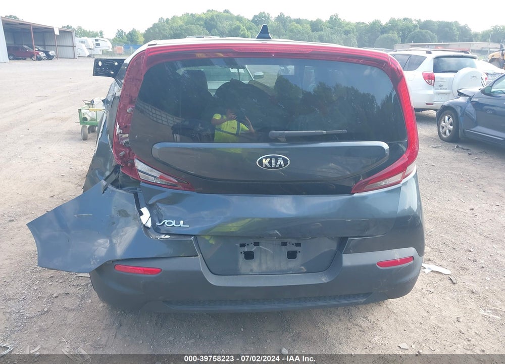 2020 KIA SOUL LX VIN: KNDJ23AU3L7001317