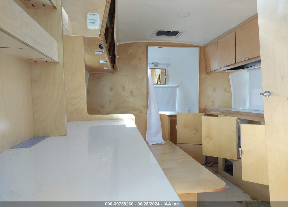 1960 AVION TRAVEL TRAILER VIN: 00000000000002267