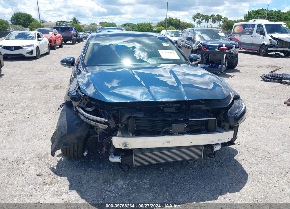 2022 GENESIS G70 2.0T RWD VIN: KMTG34TA6NU103149