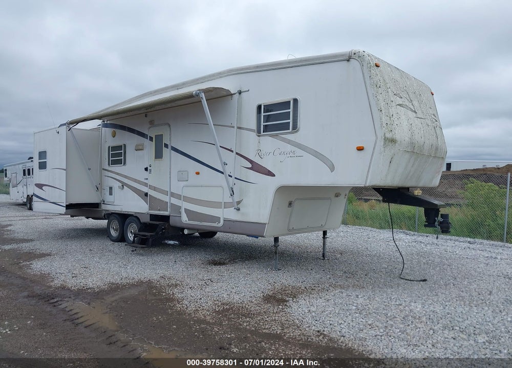 2005 TRAVEL LITE SUPREME VIN: 4TKFW342753000662