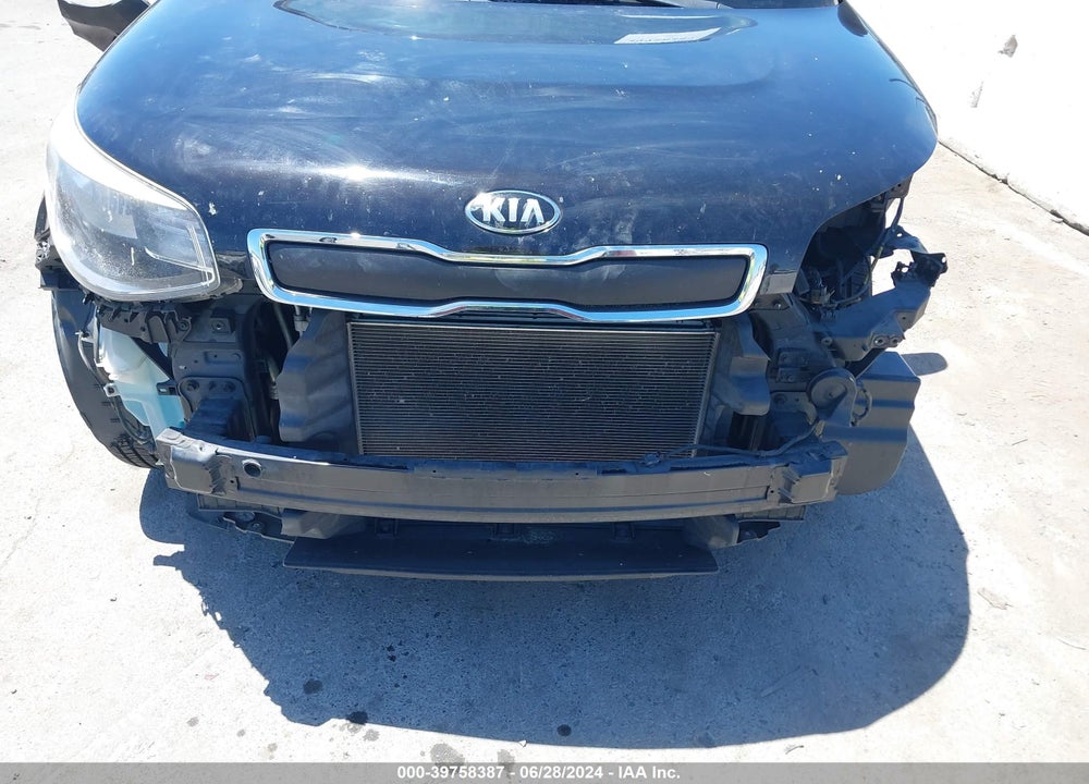 2014 KIA SOUL VIN: KNDJN2A28E7051701